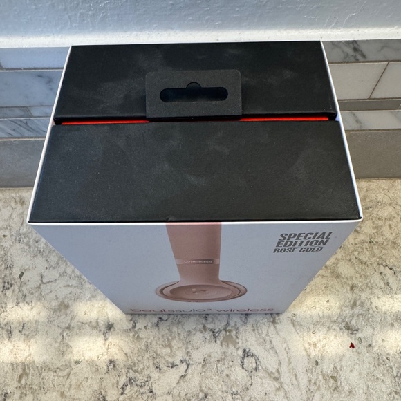 EMPTY BOX Beats Solo 3 wireless headphones  special edition BOX ONLY - Picture 3 of 7